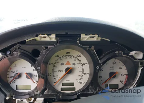 2001 Mercedes-Benz Slk 320 z USA, uszkodzony, nr VIN WDBKK65F51F222565